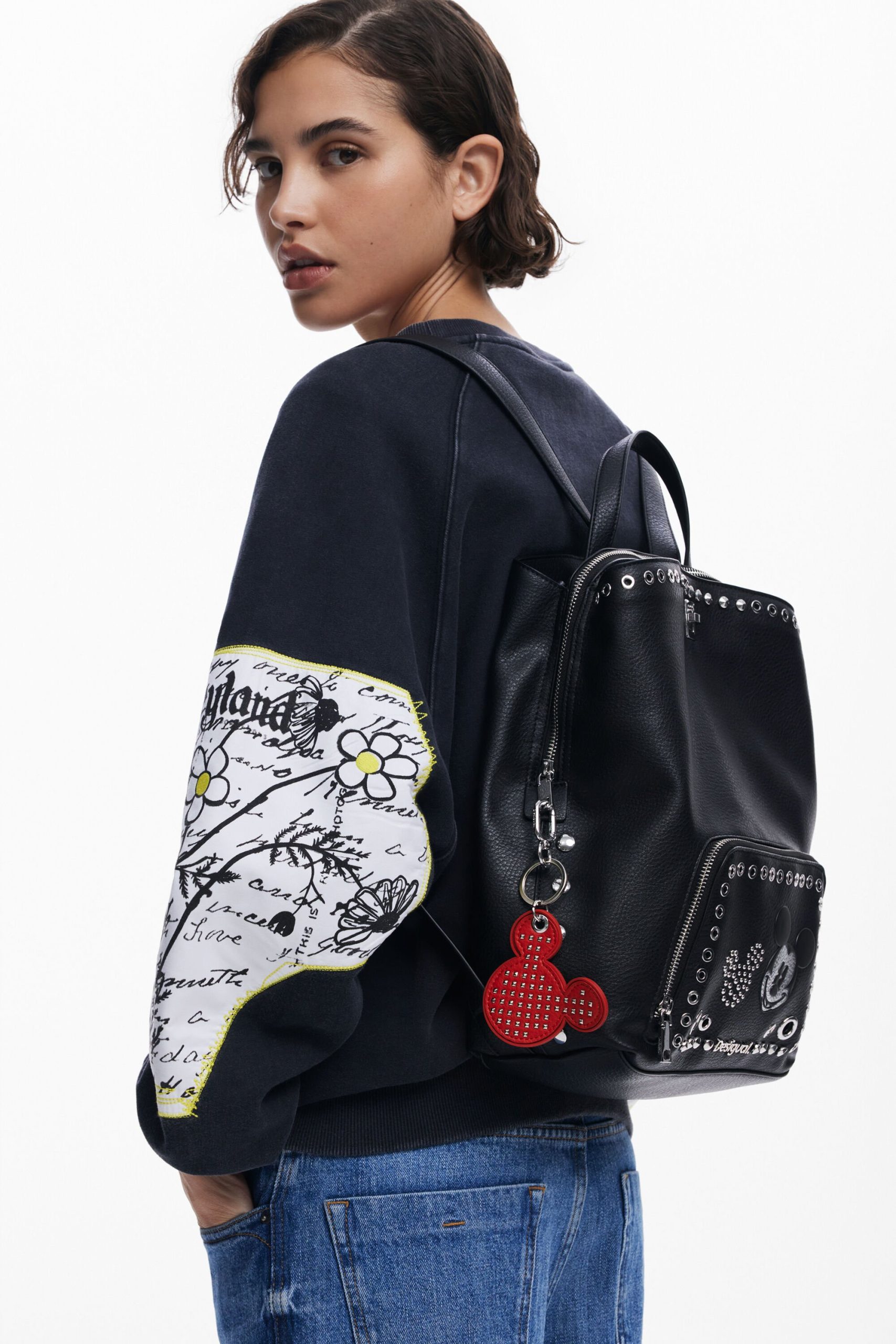 mochila-mickey-desigual-753ybi-1.jpg
